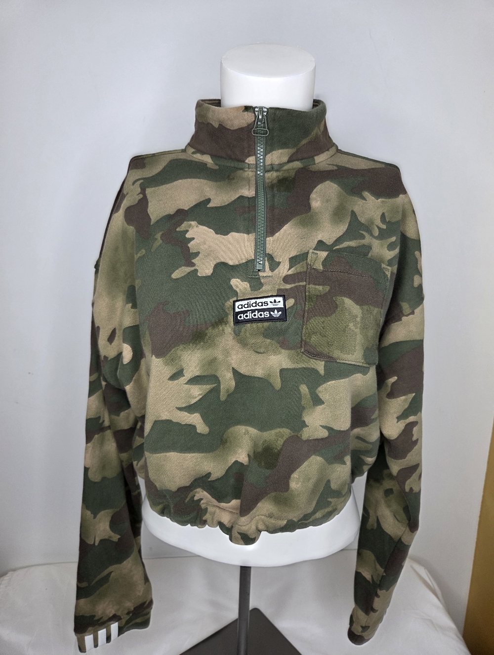 Adidas Originals Size M Half-Zip Cropped Camo Sweatshirt